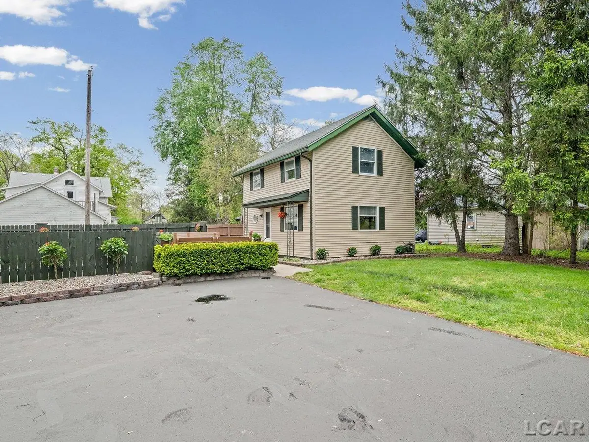 106 W Walnut, Petersburg, MI 49270 - #1