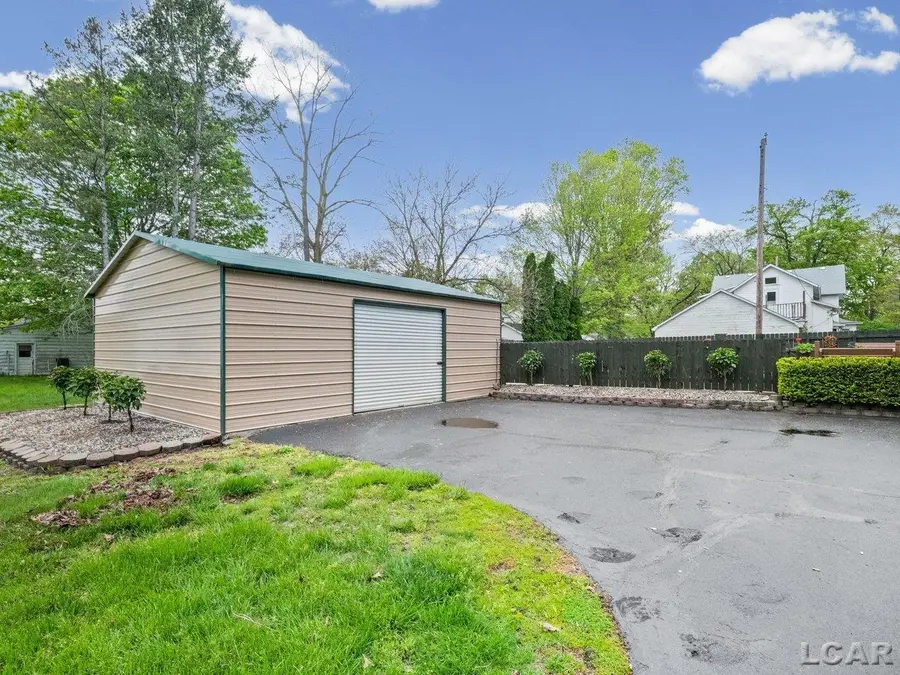 106 W Walnut, Petersburg, MI 49270 - #3