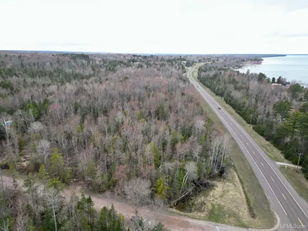 TBD Us 41/beartown, Baraga, MI 49908