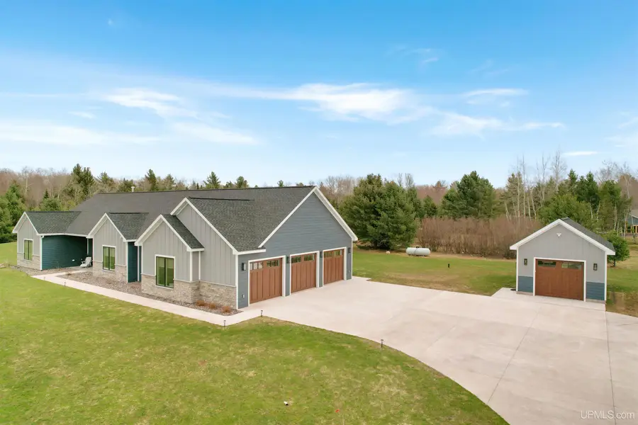 46647 Golf, Chassell, MI 49916 - #2