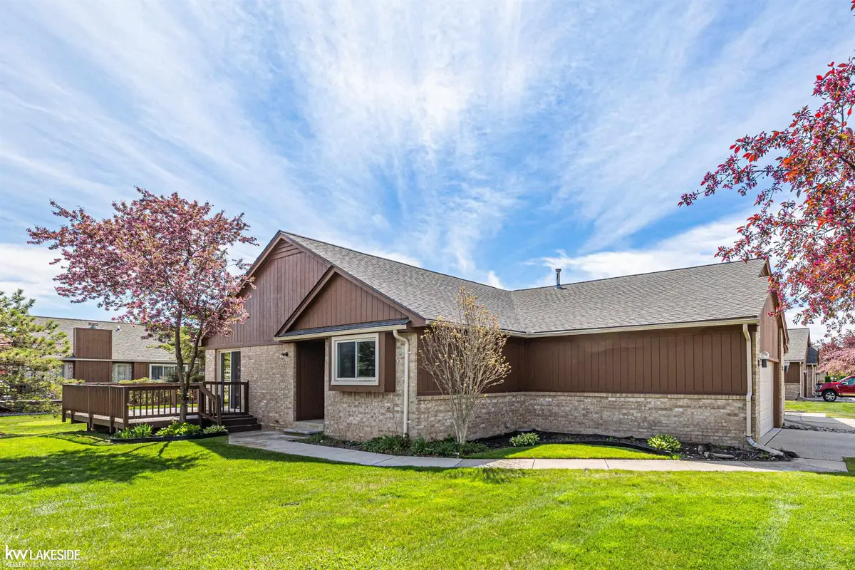 41190 Victoria, Clinton Township, MI 48038 - #1