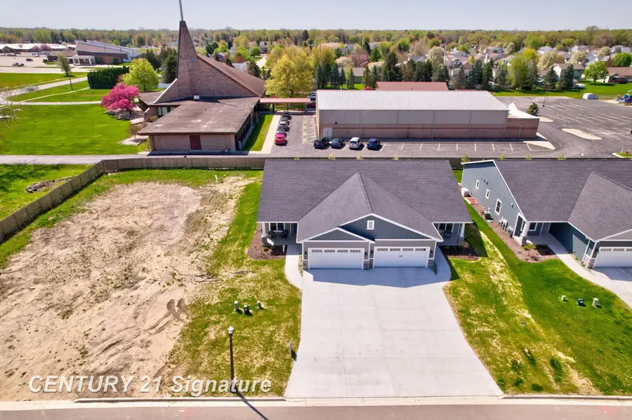 4086 Woodburn, Saginaw, MI 48603 - #2