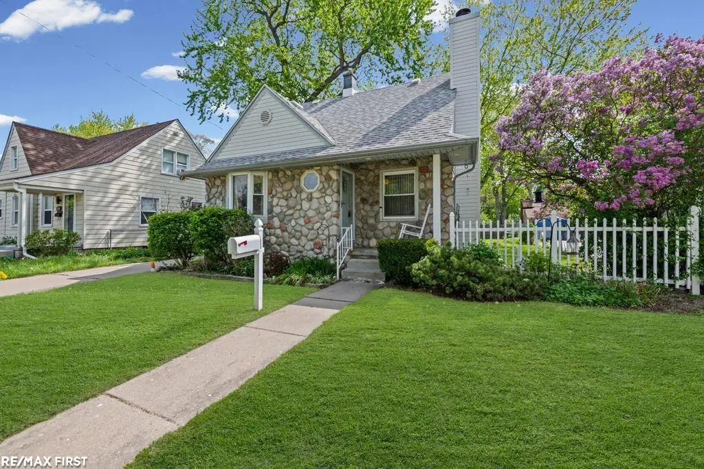 1864 Bacon, Berkley, MI 48072 - #1