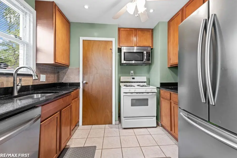 1864 Bacon, Berkley, MI 48072 - #3