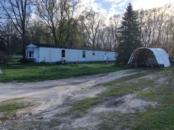 2709 Alan Dale, Farwell, MI 48622