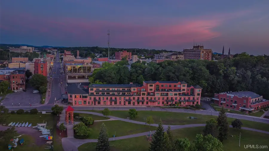 103 N Lakeshore, Marquette, MI 49855 - #3