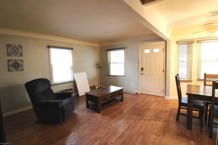 2380 Wiltshire Rd, Berkley, MI 48072 - #3