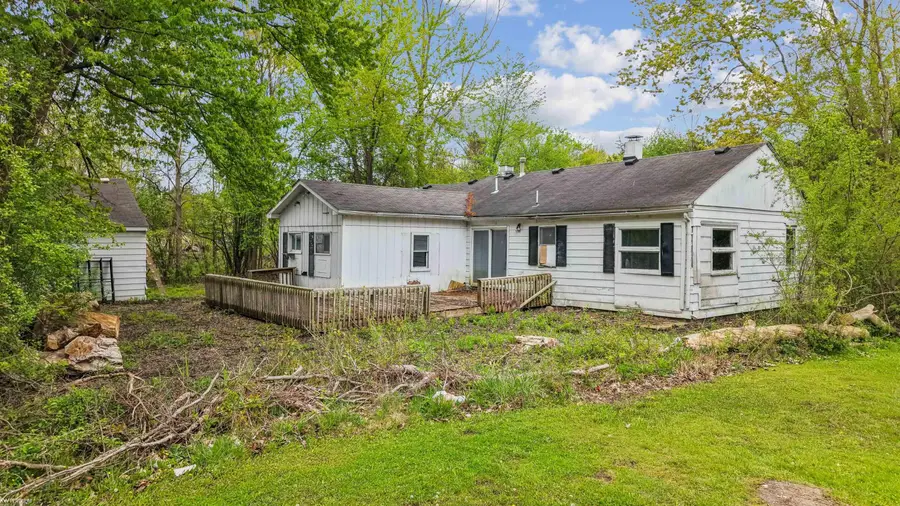 2071 Beyer, Sterling Heights, MI 48314 - #2