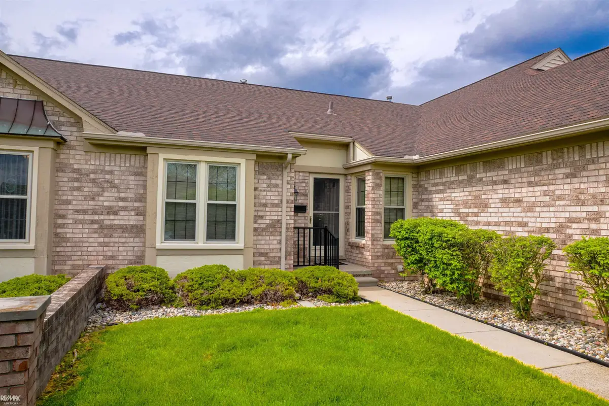 15453 Heather Ridge, Clinton Township, MI 48038 - #1