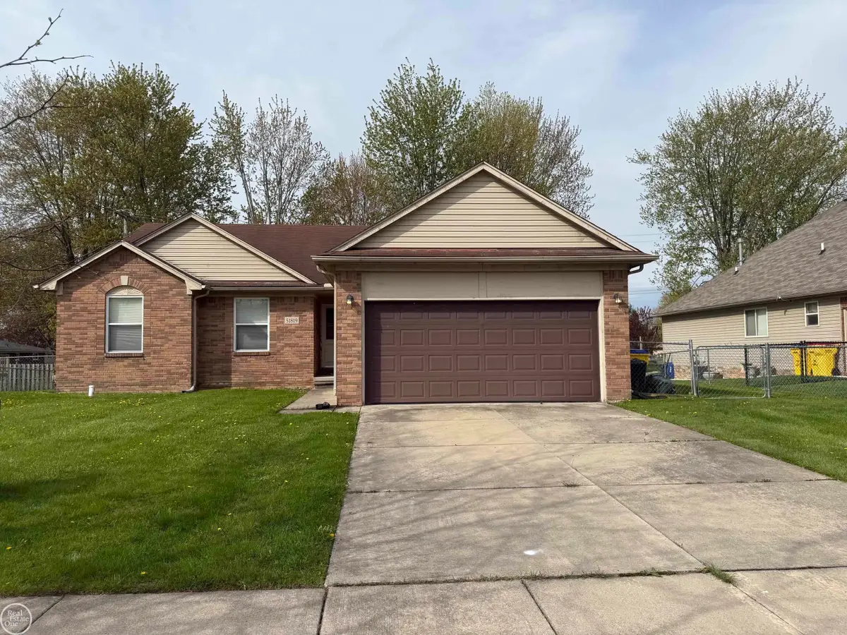 51819 Kings Pointe, New Baltimore, MI 48047 - #1