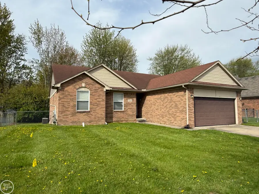 51819 Kings Pointe, New Baltimore, MI 48047 - #3
