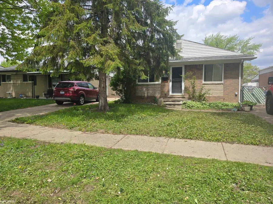 19405 Opal, Clinton Township, MI 48035 - #2