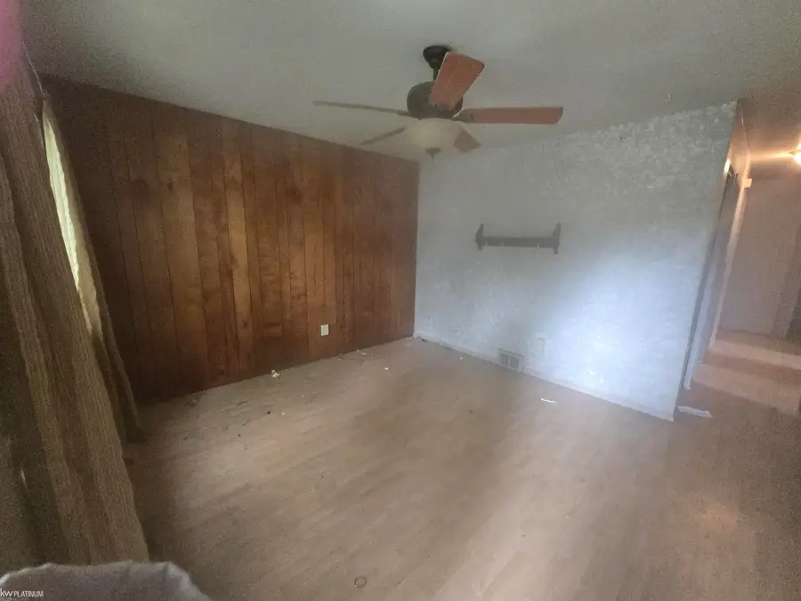 19405 Opal, Clinton Township, MI 48035 - #3