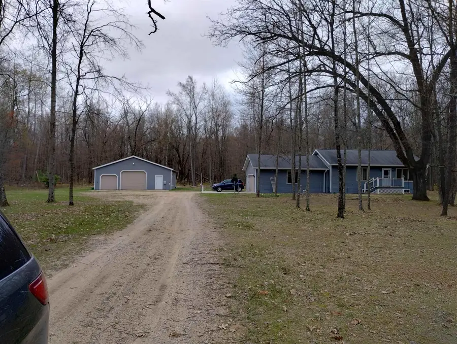 11091 W Eight Point Lake, Lake, MI 48632 - #3