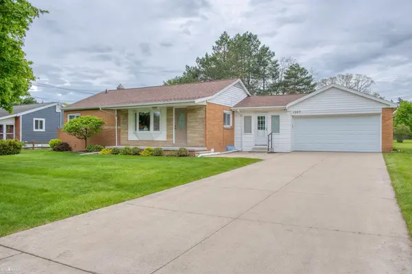 1205 Willow, Owosso, MI 48867