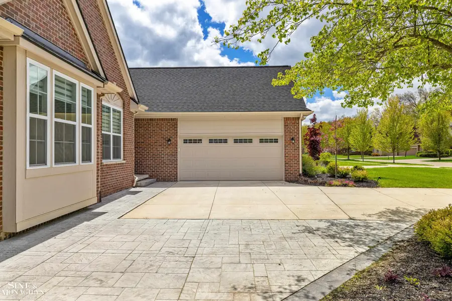 6148 Birchcrest, Commerce Township, MI 48382 - #3