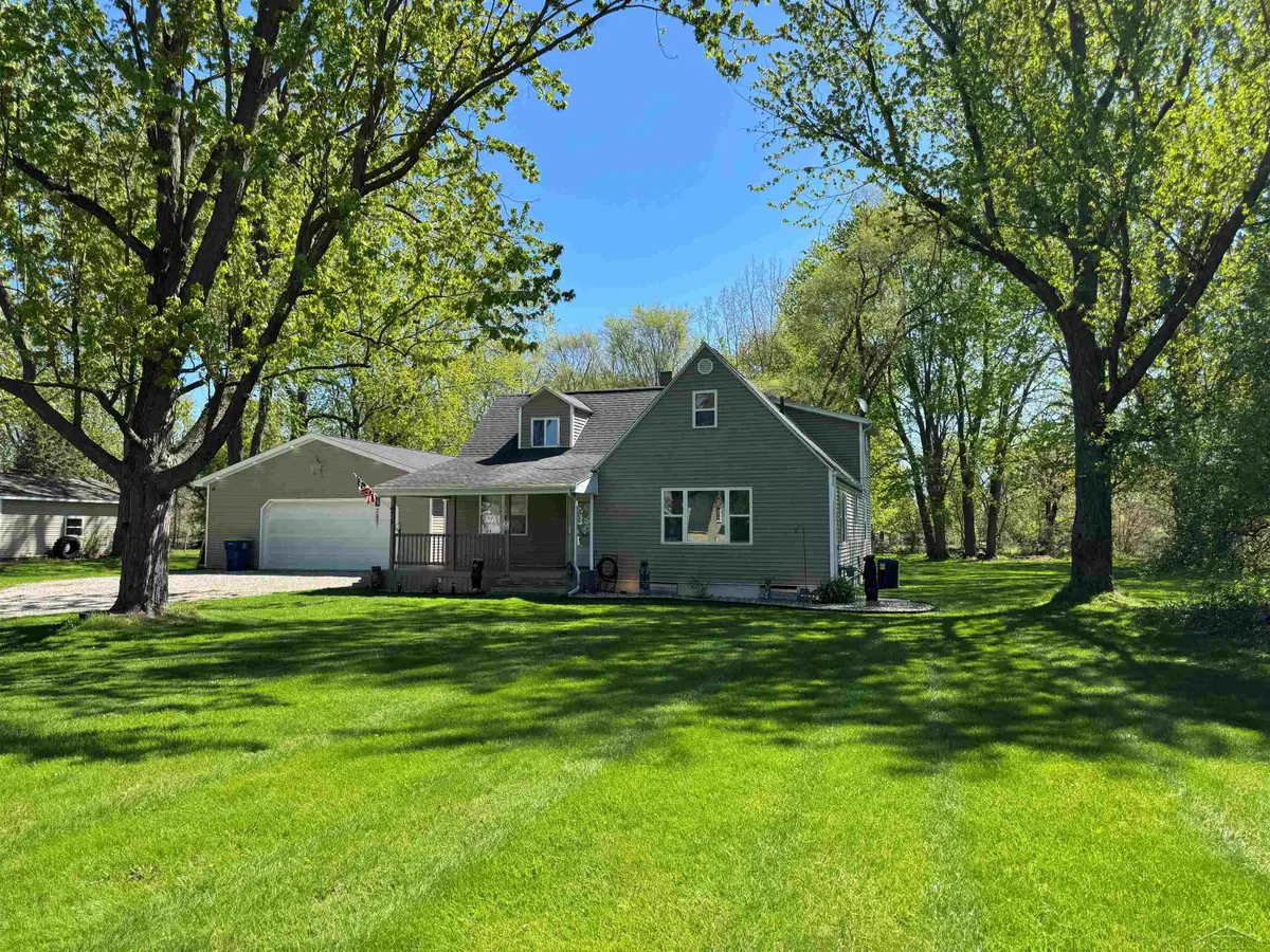 575 Lutzke, Saginaw, MI 48609 - #1