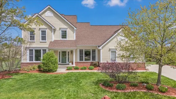 4247 Bold Meadows, Rochester, MI 48306