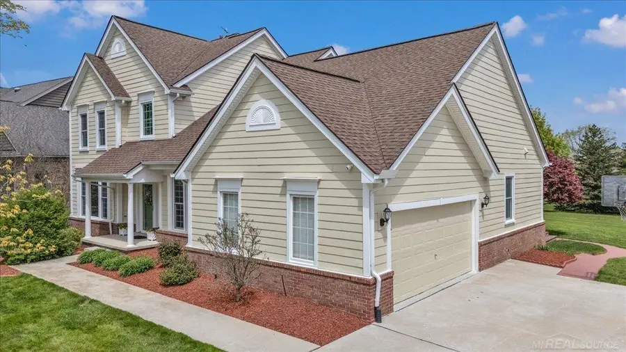 4247 Bold Meadows, Rochester, MI 48306 - #2