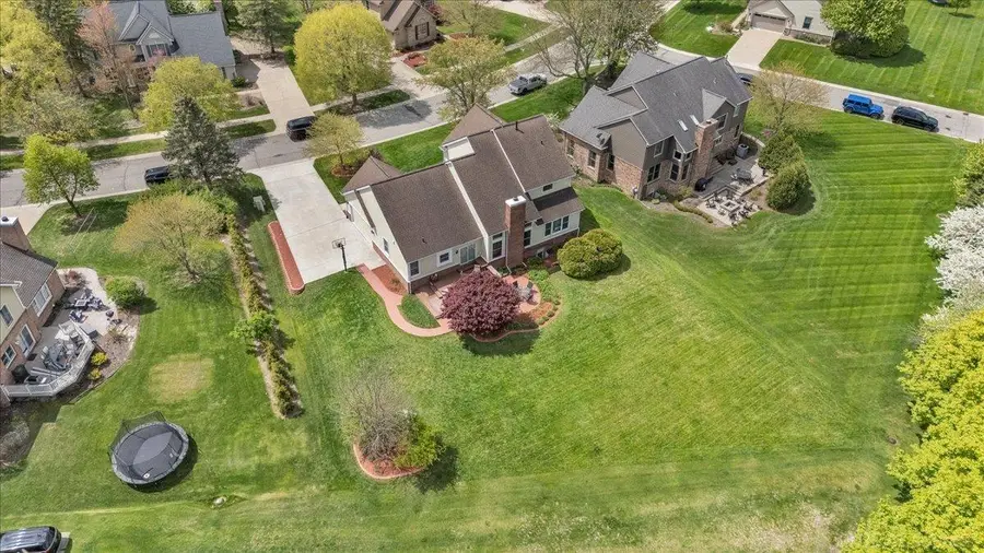 4247 Bold Meadows, Rochester, MI 48306 - #3