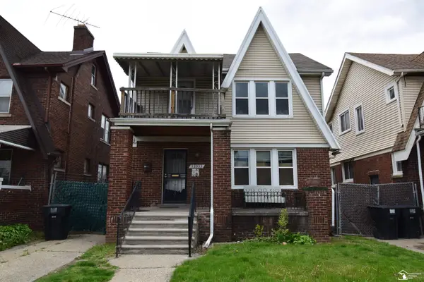 12033 Santa Rosa, Detroit, MI 48204