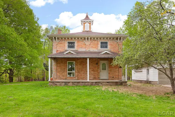 12251 Hoxie, North Adams, MI 49262
