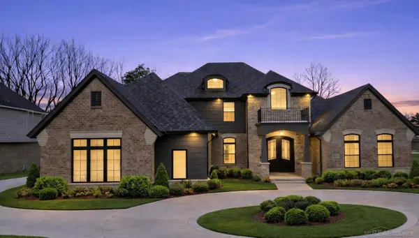 1055 Avon, Rochester Hills, MI 48307