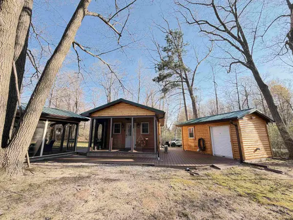 1371 E Springwood Lk, Harrison, MI 48625