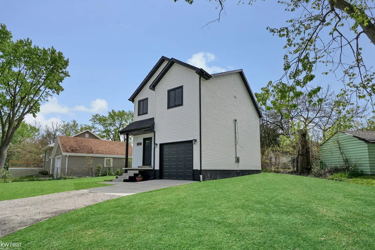 2118 James, Burton, MI 48529 - #1