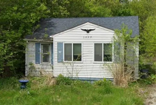 3039 Roanoke, Flint, MI 48504