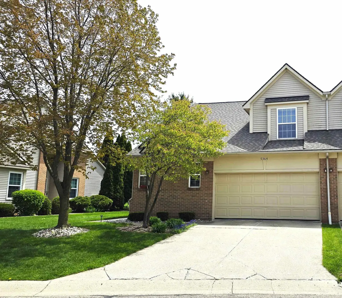 5364 Pine Needle, Grand Blanc, MI 48439 - #1