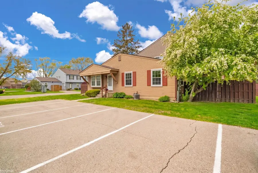 33561 Bayview, New Baltimore, MI 48047 - #3