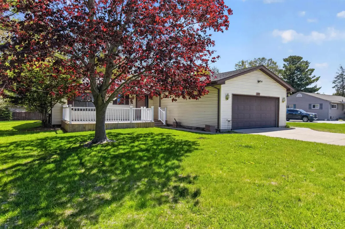 385 S Orr, Hemlock, MI 48626 - #1