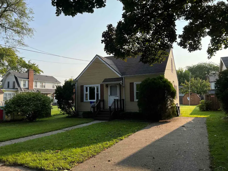 2020 Thorne, Saginaw, MI 48602 - #3