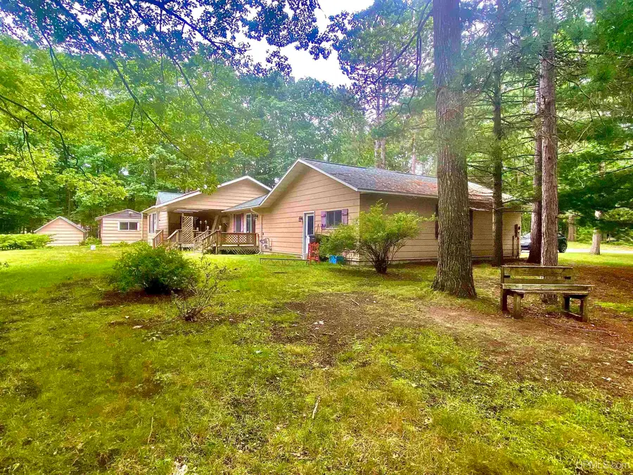 2804 Gladstone, Gladstone, MI 49837 - #2
