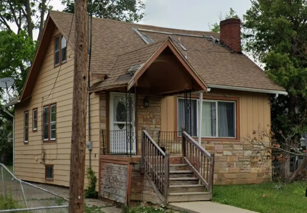 205 E Jackson, Flint, MI 48505 - #1