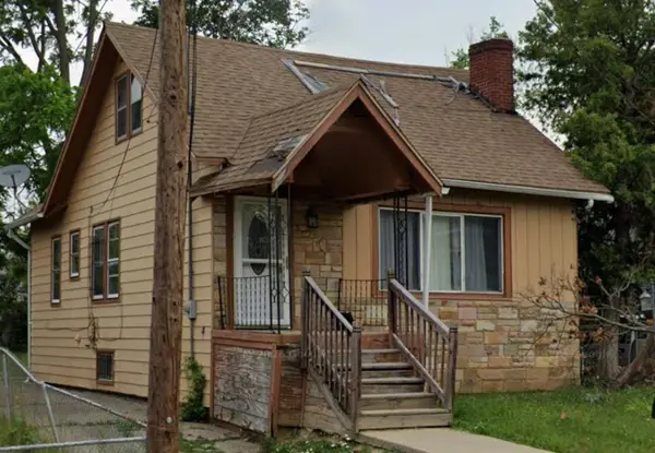 205 E Jackson, Flint, MI 48505