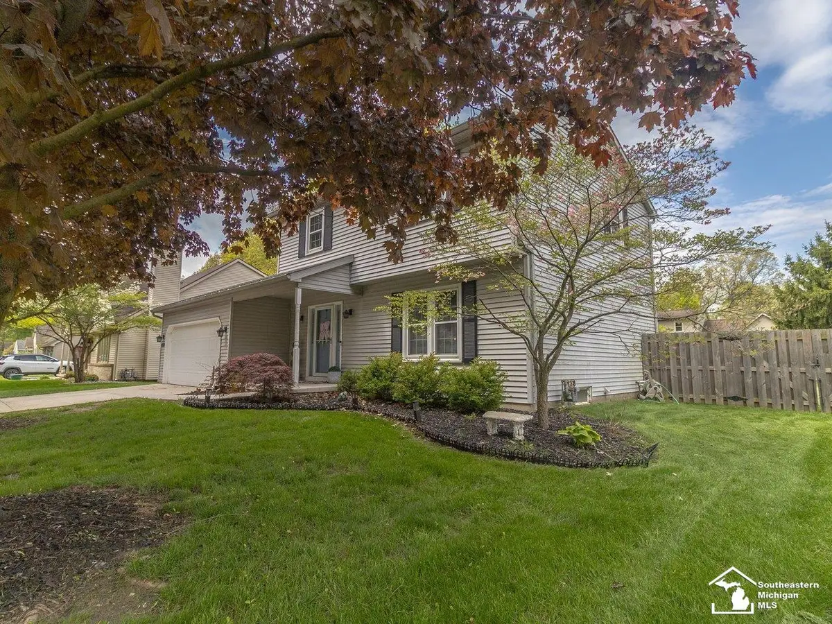 8883 Tanglewood, Temperance, MI 48182 - #1