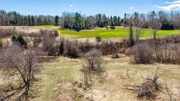 22089 River Trails, Houghton, MI 49931
