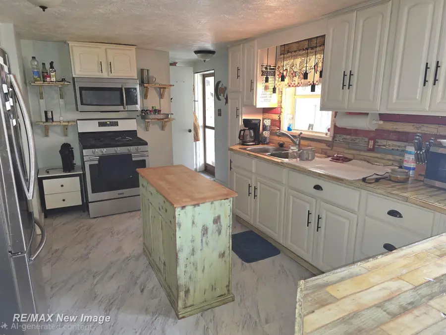 7469 Highland, Alger, MI 48610 - #3