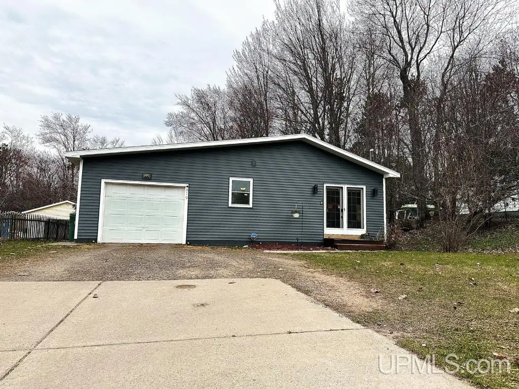 819 Clark, Marquette, MI 49855 - #1