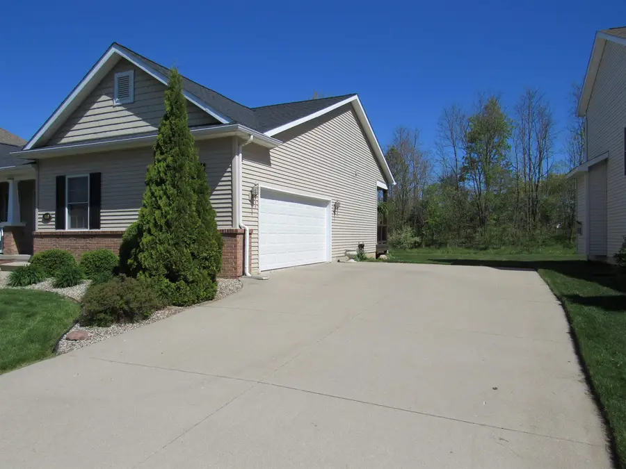 4149 Oak, Grand Blanc, MI 48439 - #2