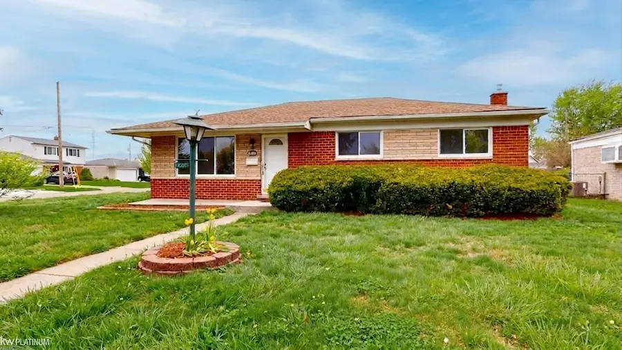 14205 Brandywine, Sterling Heights, MI 48312 - #2