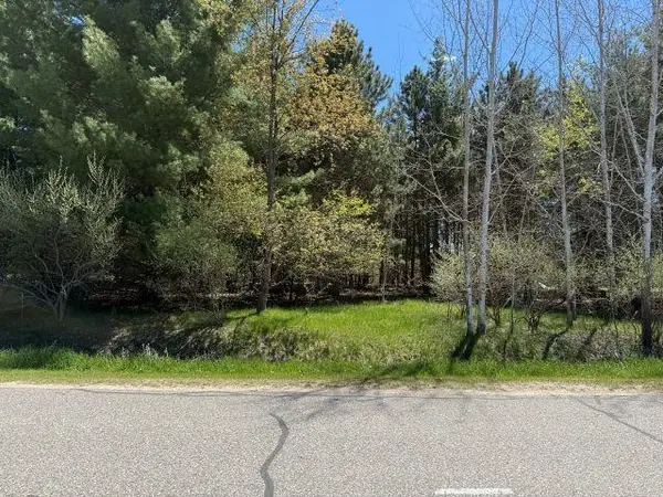 96 Salisbury, Gladwin, MI 48624