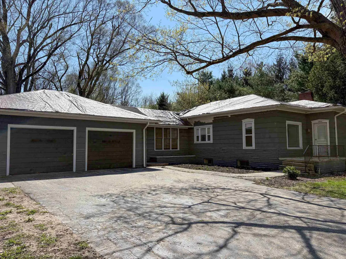 5038 E Vienna, Clio, MI 48420 - #1