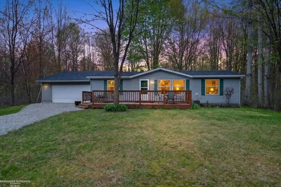 4808 N Water, Sanford, MI 48657 - #2