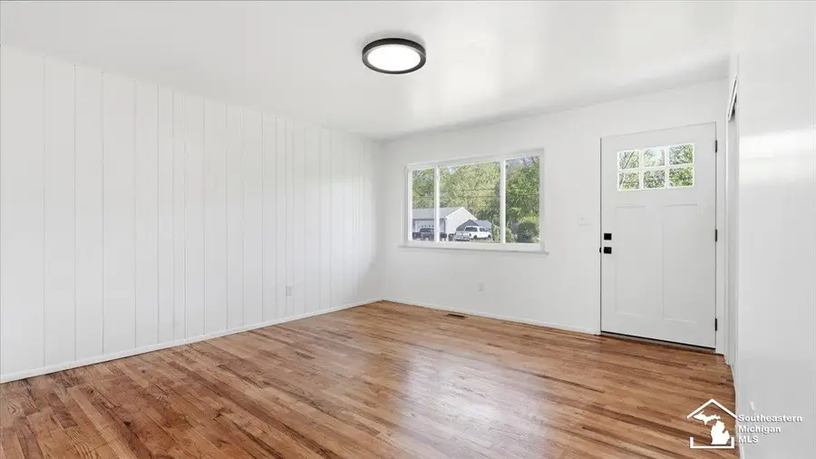 25647 Baker, Taylor, MI 48180 - #3