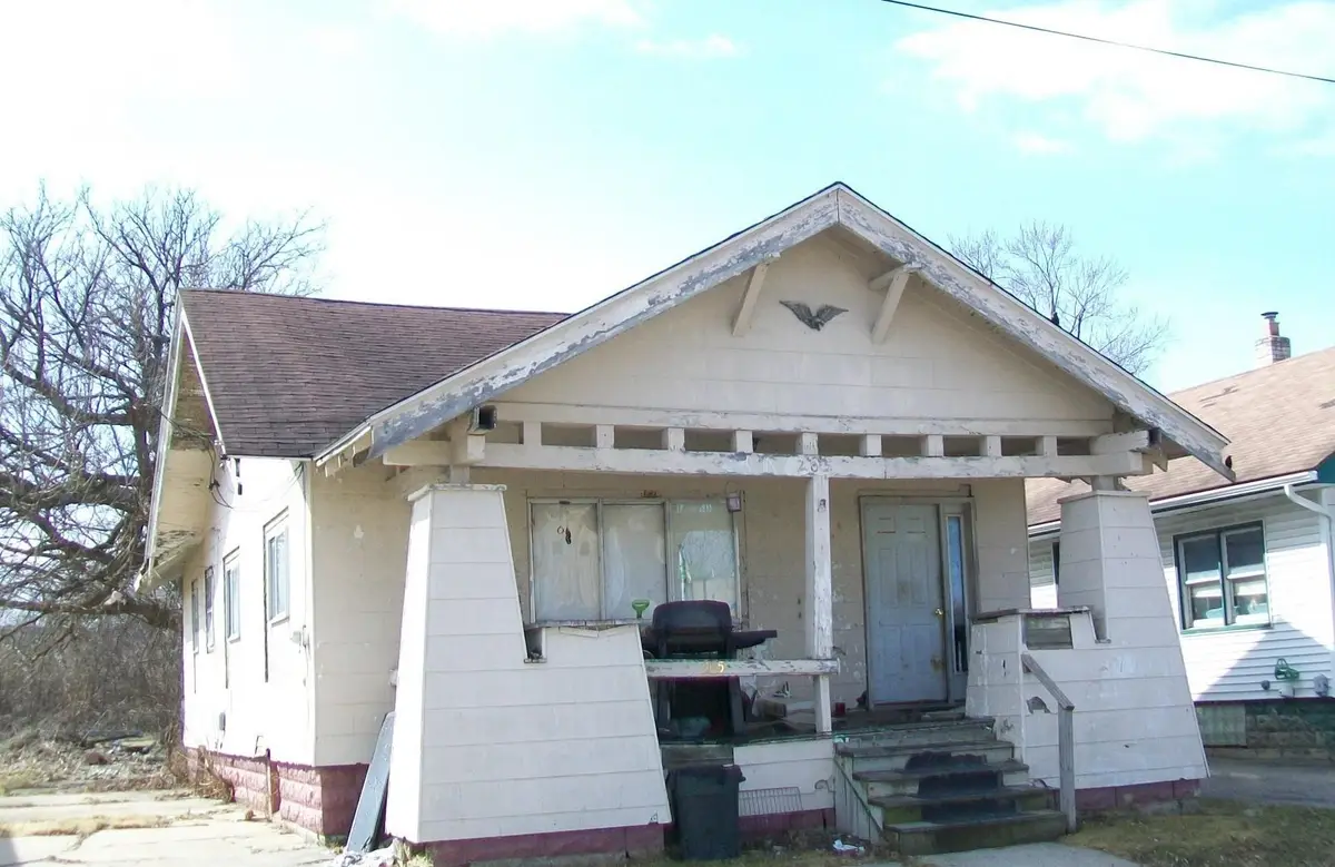 205 W Eddington, Flint, MI 48503 - #1