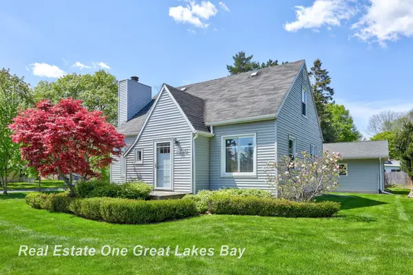 1835 Hemmeter, Saginaw, MI 48638