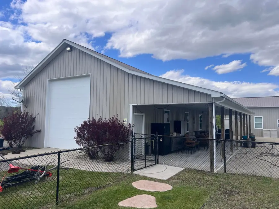 775 E Beard, Perry, MI 48872 - #3